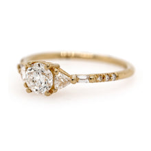 Load image into Gallery viewer, ROUND DIAMOND TRILLION BAGUETTE EQUILIBRIUM RING