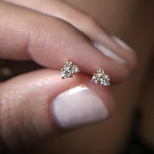 Load image into Gallery viewer, DIAMOND CLUSTER STUDS
