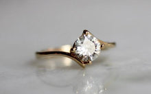 Load image into Gallery viewer, WHITNEY RING CURVED SOLITAIRE

